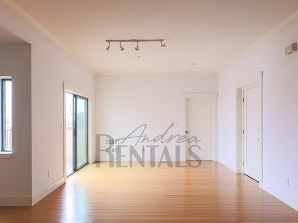 574 48th St, Oakland, CA