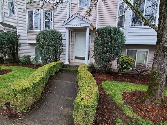 3rd image of 16410 NE 19th St