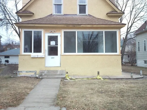 2011 Taylor St NE, Minneapolis, MN 55418