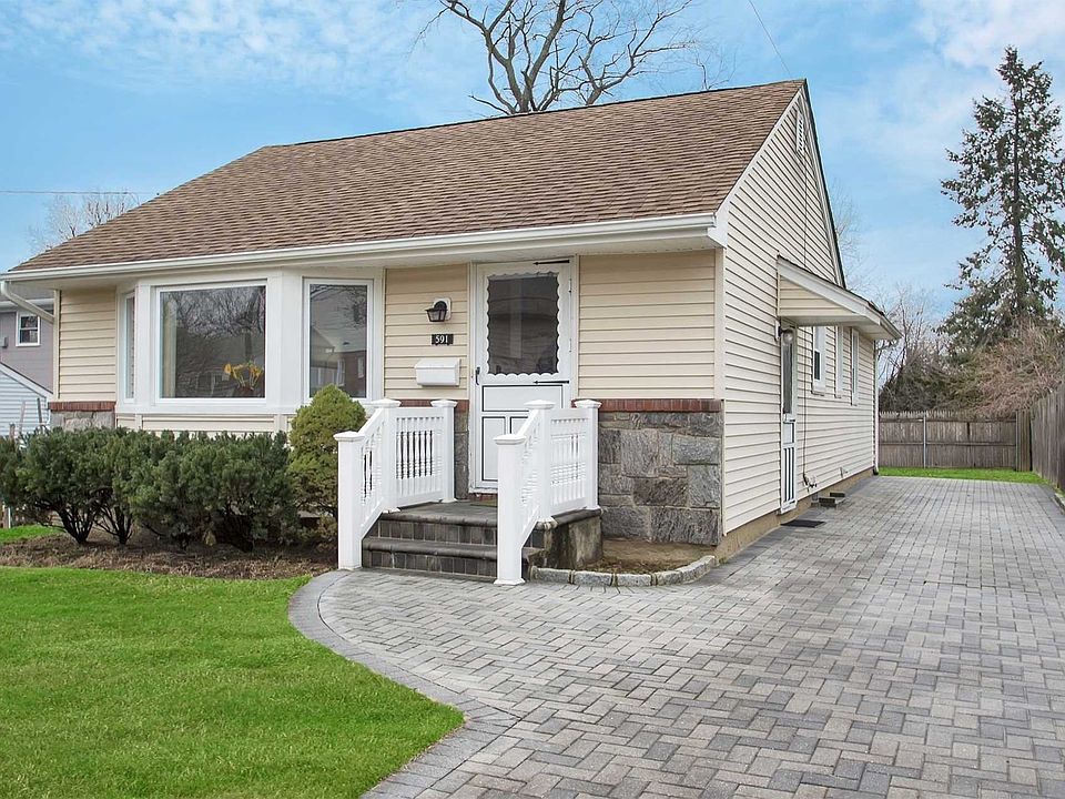 1st image of 591 Harless Pl