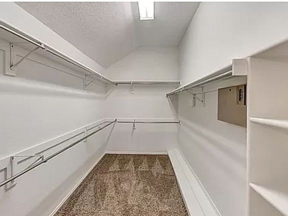 3rd image of 5909 Vista Glen Ln