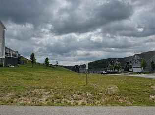 1001 Peak Dr, South Park, PA