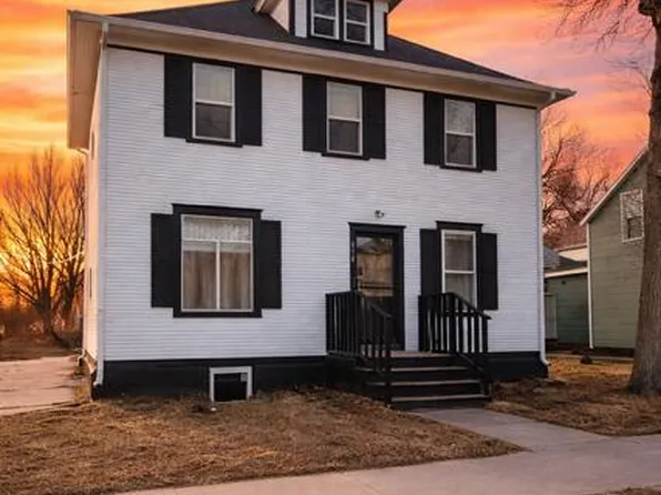 112 S Arch St, Aberdeen, SD 57401