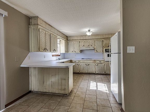4th image of 308 Woodside Dr