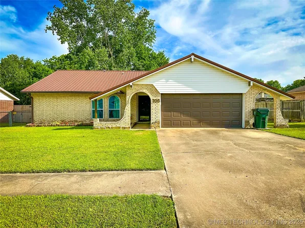 705 Grandview Blvd, Muskogee, OK 74403