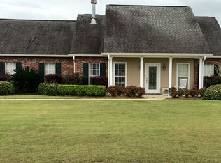 179 Superior Dr, Raceland, LA 70394