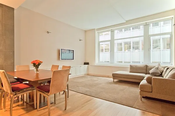 Sold by ROOM Real Estate | media 1