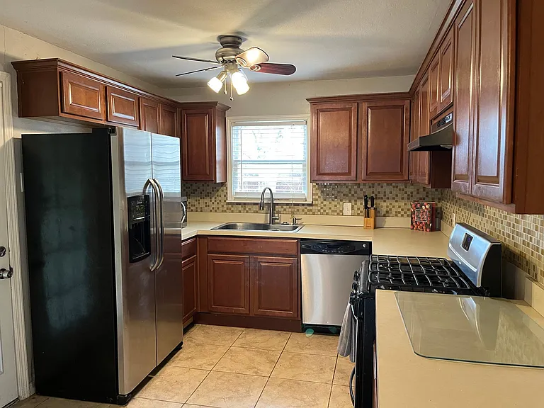 4000 Winfield Ave — Photo 15