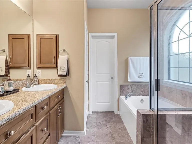 3418 Castleton Dr — Photo 19