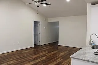 122 Brandywine Dr — Photo 6