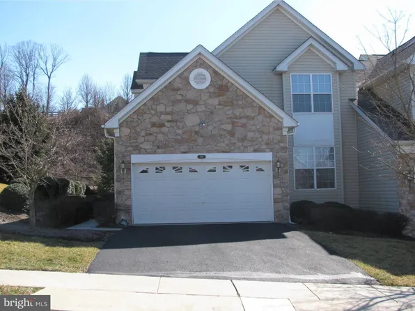 218 Silverbell Ct, West Chester, PA 19380