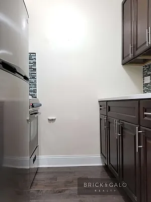 Rented by BRICK & GALO REALTY CORP | media 8