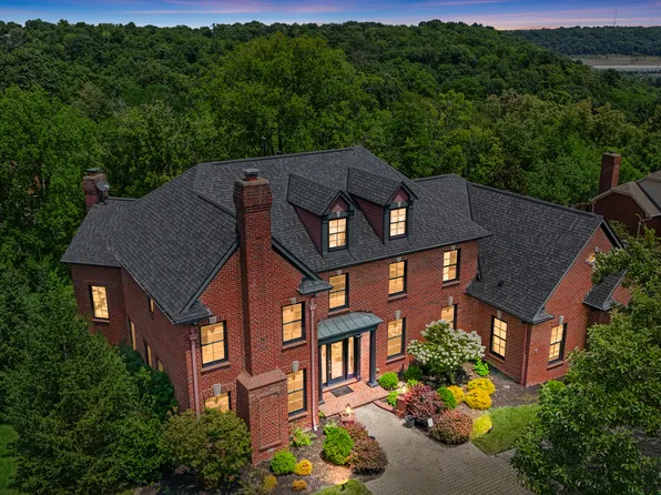 678 Canterbury Dr, Edgewood, KY 41017