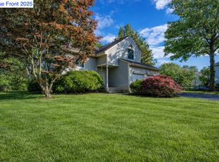 2960 Mockernut Ct, Herndon, VA 20171