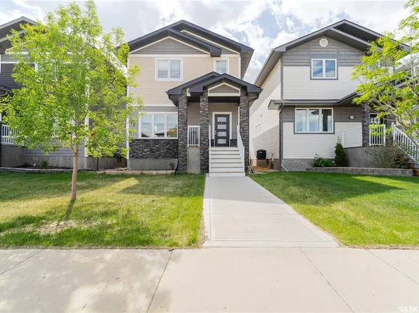 1750 11th AVENUE NW, Moose Jaw, SK S6J 0B3