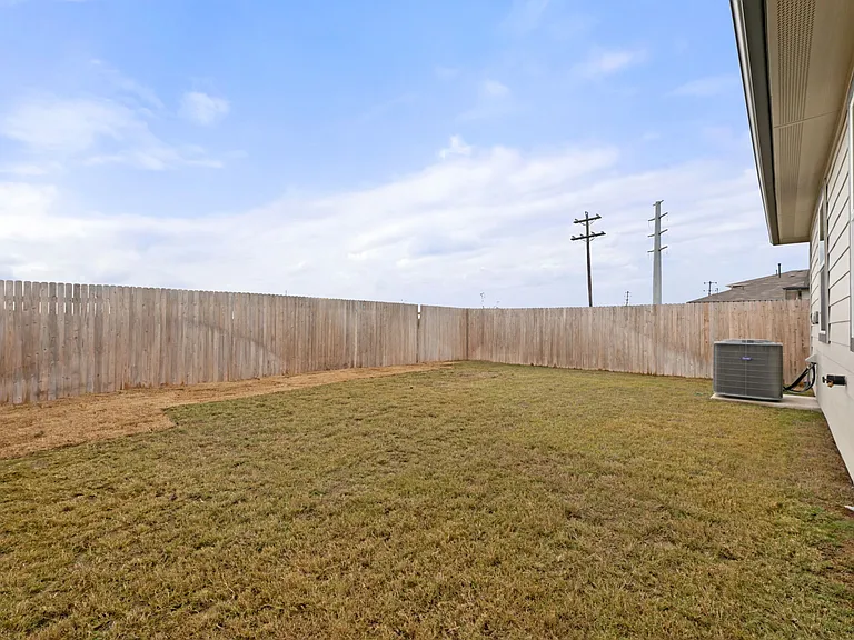 237 Ashford St — Photo 22