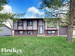 233 Butternut Dr, Bolingbrook, IL 60440