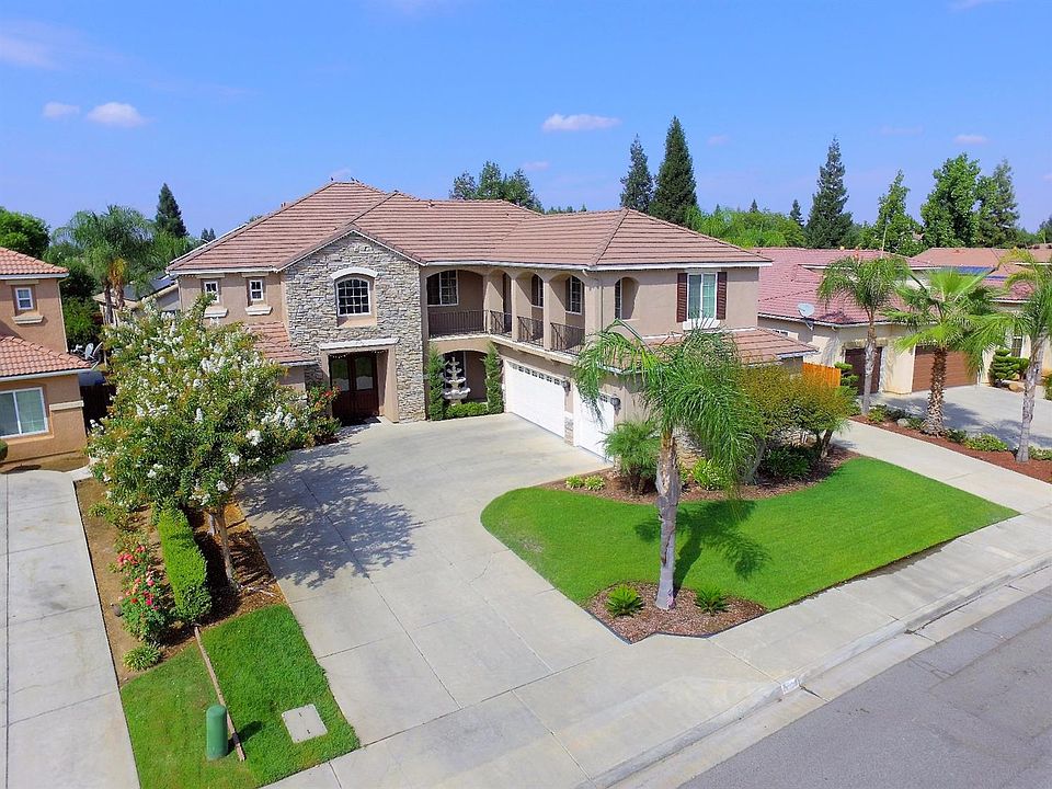 1st image of 8277 N Paula Ave