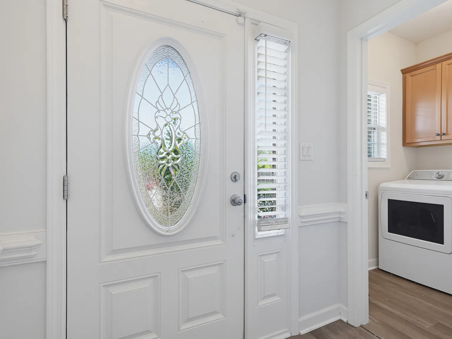 3 bed, 1832 sqft, $1,850 — Photo 2