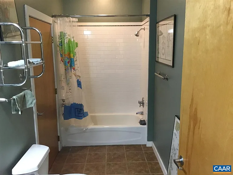 202 Douglas Ave #1F — Photo 9
