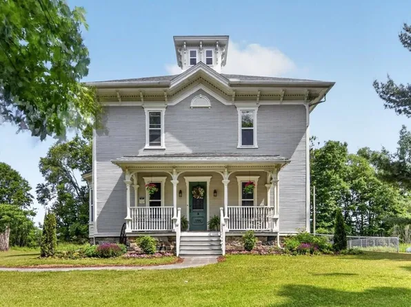 13550 Devereaux Rd, Albion, MI 49224