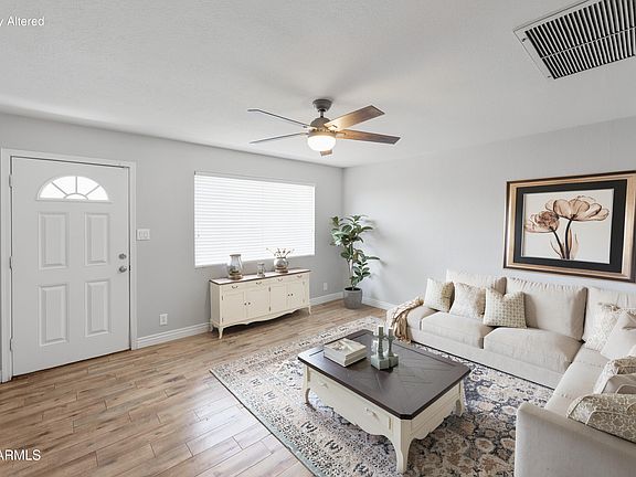 3rd image of 438 E PIERCE Street