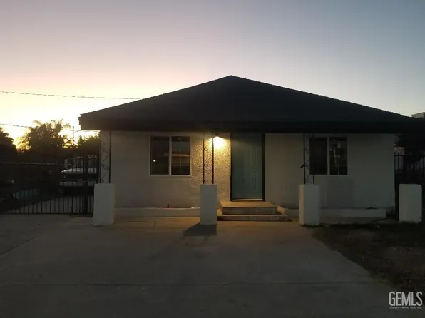 1321 Clinton St, Delano, CA 93215