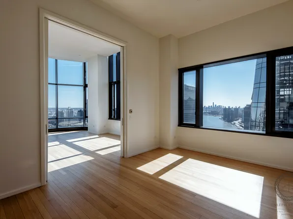 50 United Nations Plaza image 6 of 30