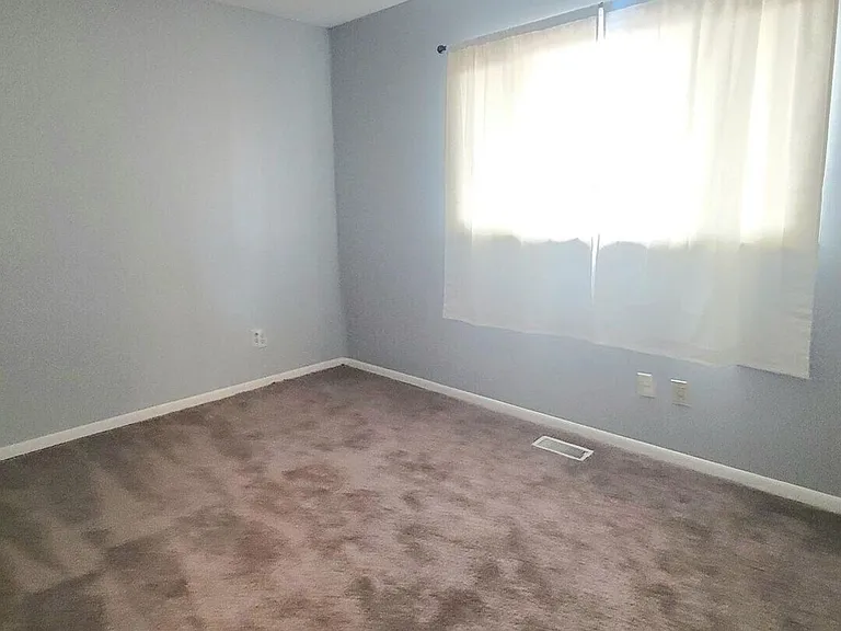 4145 Camelot Dr — Photo 9