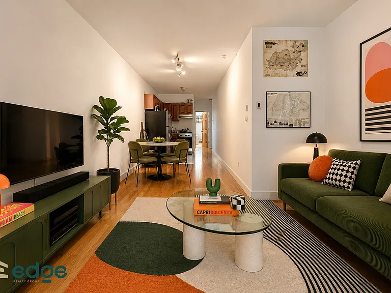 166 Harman St #2R — Photo 2