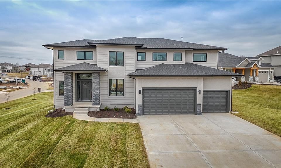 1st image of 5931 Apache Dr