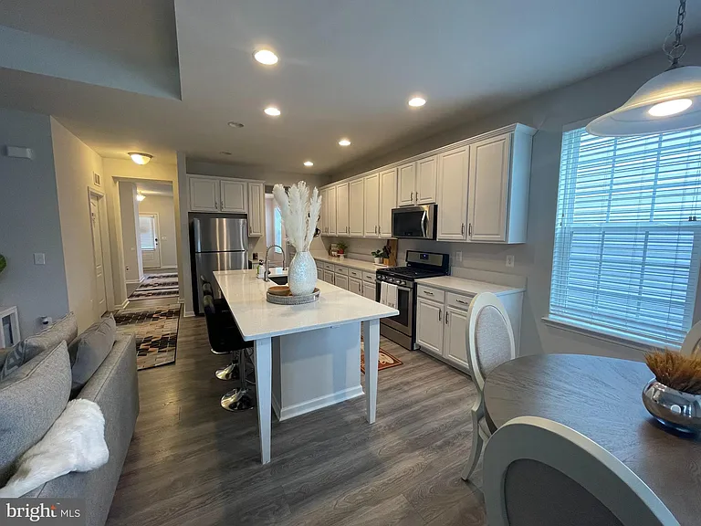 1728 Hudgins Farm Cir — Photo 17