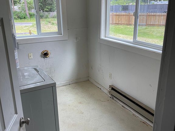 2nd image of 15502 5th Avenue Ct E