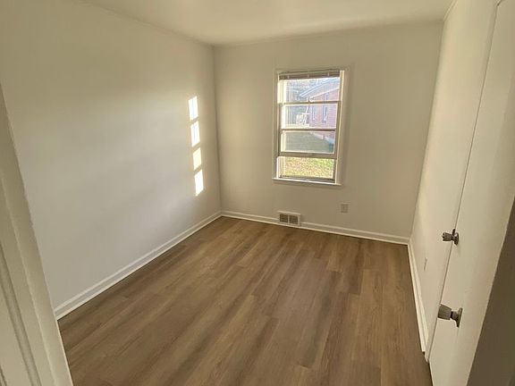 4th image of 1300 Lola Ave APT 5