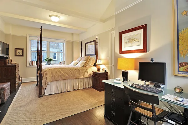 Sold by Corcoran | media 31