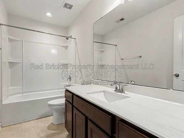 13431 Savannah Point Dr — Photo 24