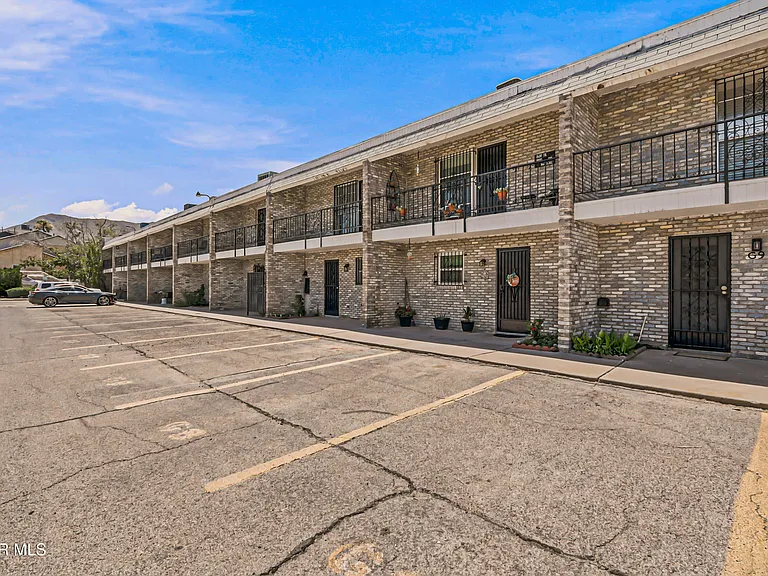 6700 Escondido Dr #G9 — Photo 36