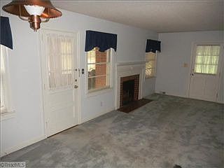 2nd image of 3714 Manor Dr