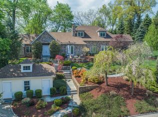 11 E Greenbrook Rd, North Caldwell, NJ 07006