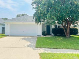 9012 Camelot Pl, Pensacola, FL 32534