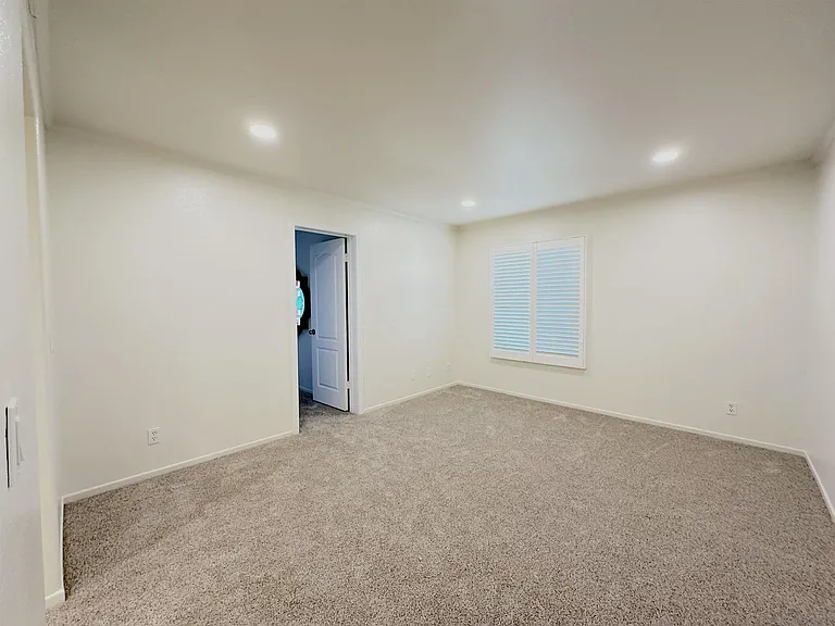 7560 Eads Ave #11 — Photo 10