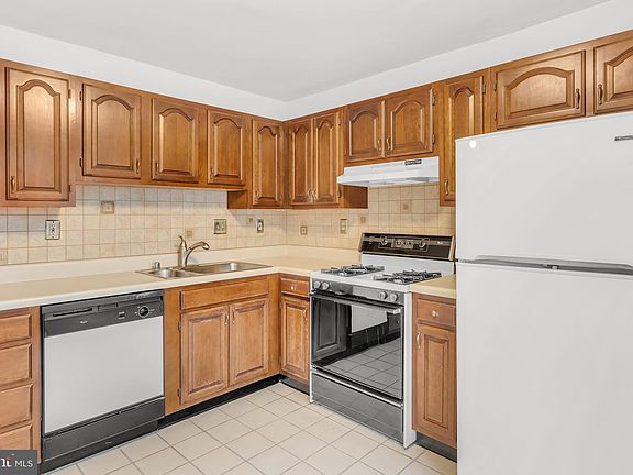 5th image of 1314 Braken Ave