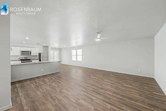 3520 N La Paz Dr — Photo 3