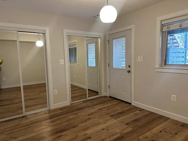 715 Emerson St NW — Photo 19