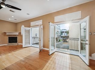 1506 Birdsall St, Houston, TX 77007