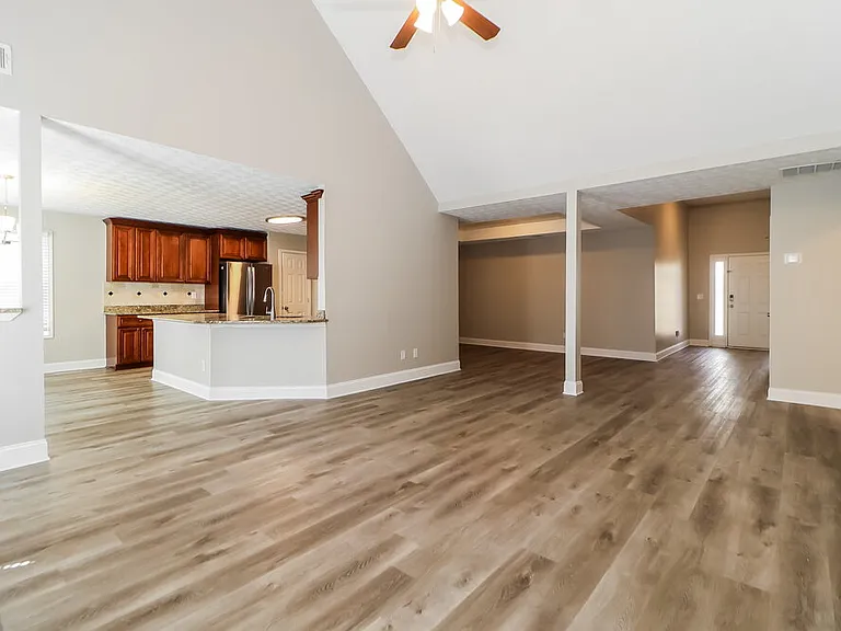 2950 Northcliff Dr — Photo 6