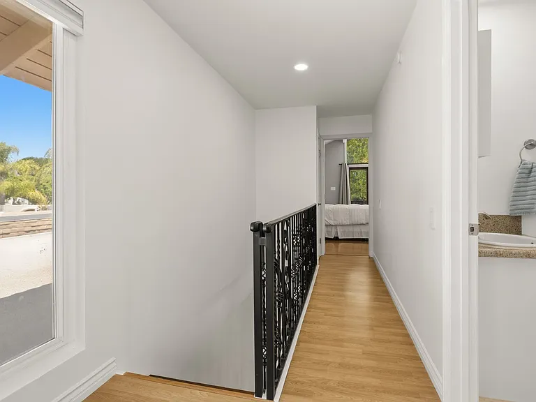 4501 Regents Ct — Photo 30