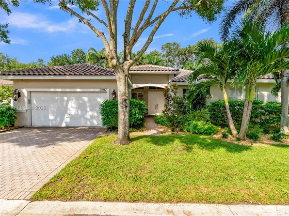 5297 SW 34th Way, Hollywood, FL 33312