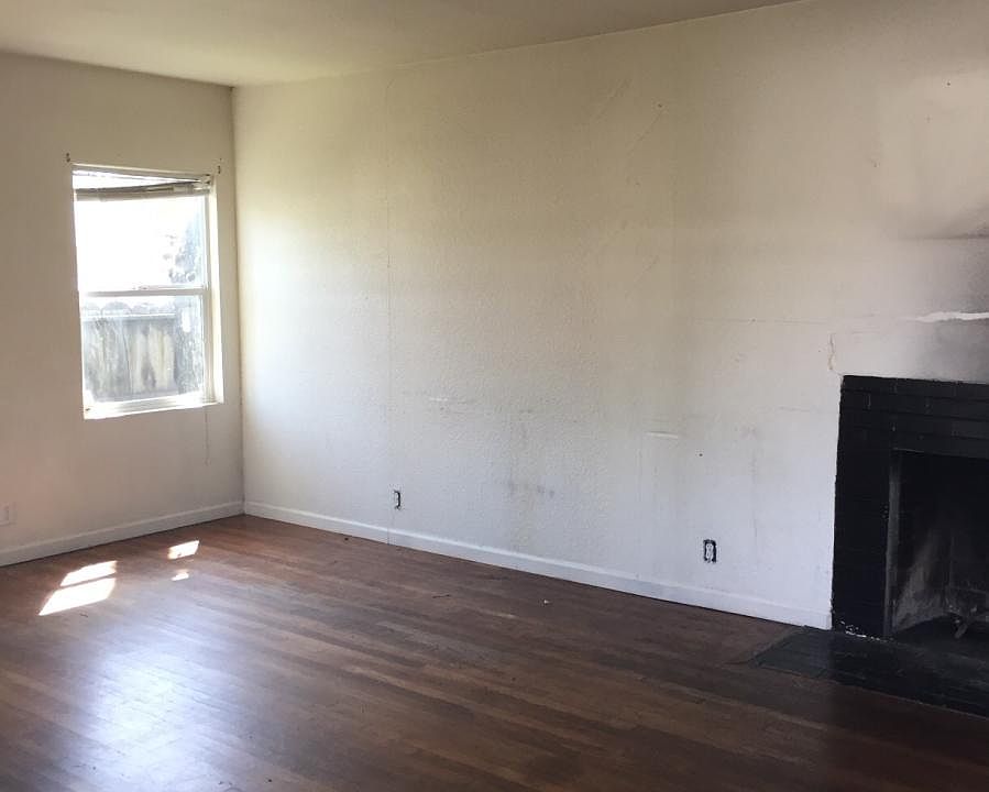2nd image of 701 N D St