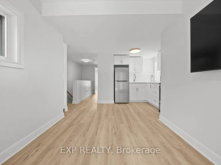 183 Britannia Rd #2 — Photo 8
